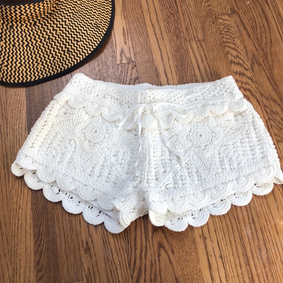 White Crochet Shorts White Crochet Shorts